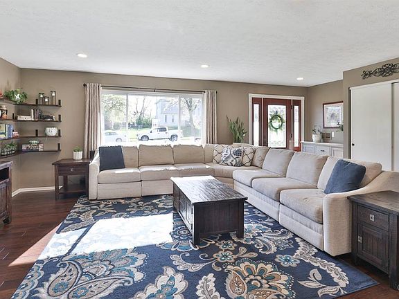5th image of 10845 Surfwood Ln