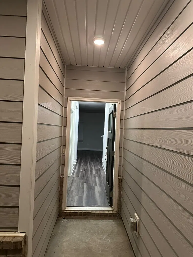 3 bed, 2234 sqft, $2,600 — Photo 3