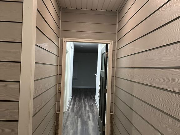 3rd image of 1092 Holland Ridge Way