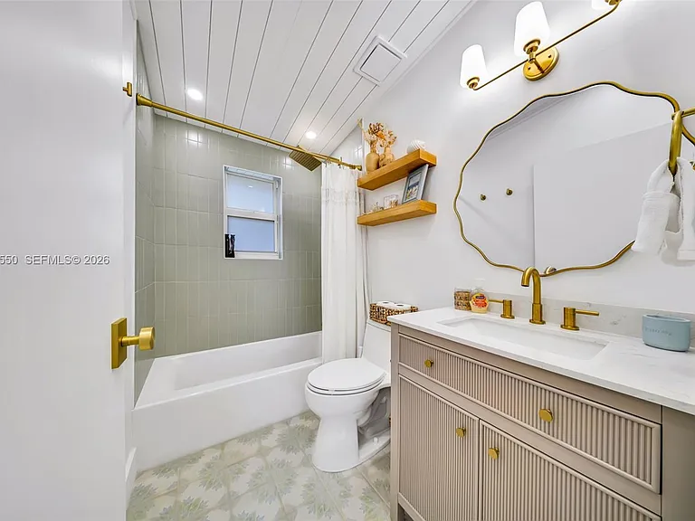 129 Nautilus Dr — Photo 37