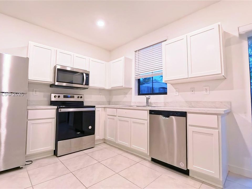 1st image of 1220 NE 5th Ct