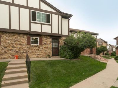 3855 S Monaco Street Pkwy #160, Denver, CO, 80237