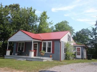 1105 Walnut St, Dickson, TN 37055