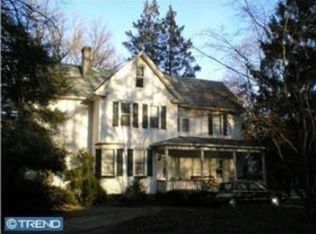 255 Linden St, Moorestown, NJ 08057