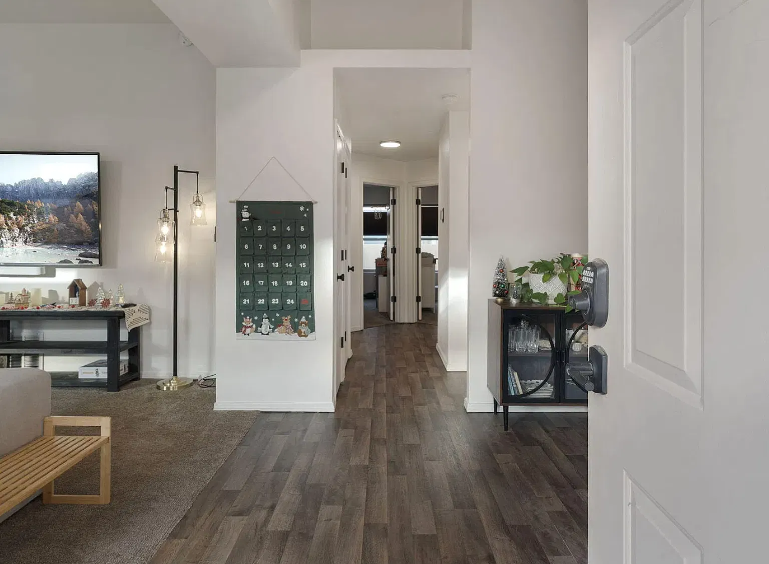 3 bed, 1583 sqft, $2,300 — Photo 3
