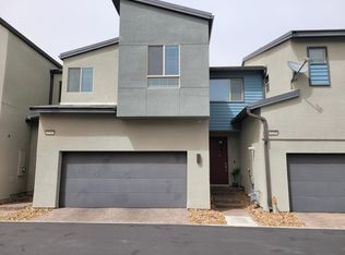 9292 Desert Pearl Ave, Spring Valley, NV 89148