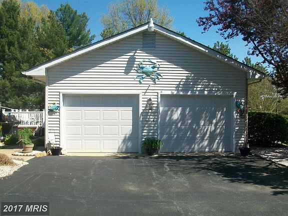 Side load 2-car garage