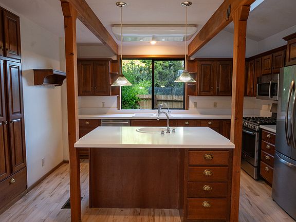 5th image of 2426 Liberty Ln #9