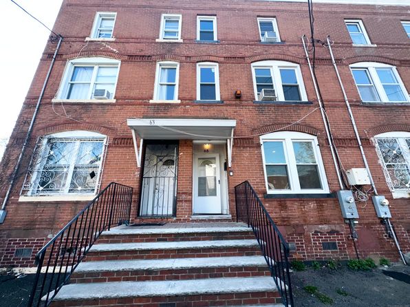 65 Beach St, Bridgeport, CT 06608