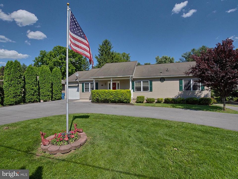1st image of 11925 Robinwood Dr