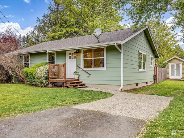 6720 NE Pine Street, Suquamish, WA 98392