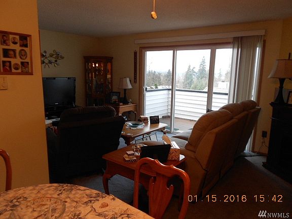 5th image of 110 19th Ave SE Unit 18