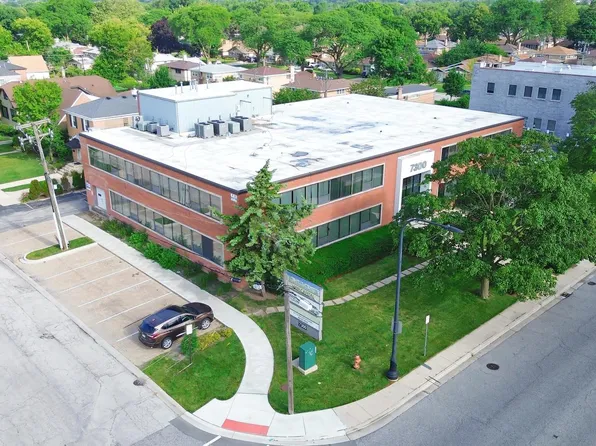 7300 N Cicero Ave, Lincolnwood, IL 60712