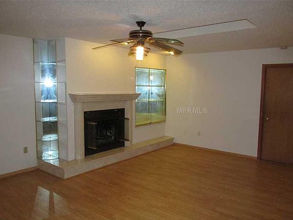 4th image of 1618 Foxcreek Ln