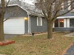 1142 Brunswick Ln, Aurora, IL 60504