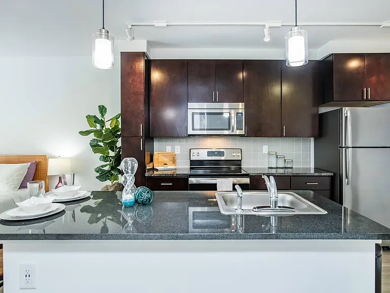 The L Apartments — Photo 19