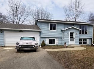 9606 401st Ave, Genoa City, WI 53128