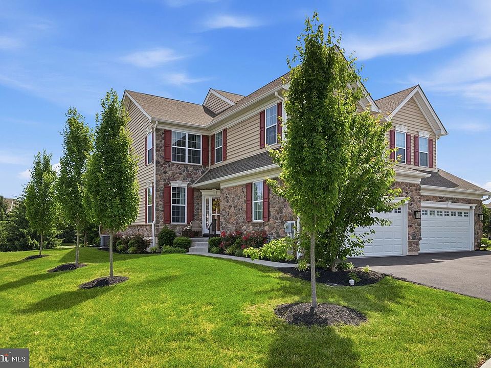 1st image of 148 Iron Hill Way