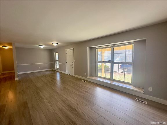 4th image of 9755 W Morraine Avenue