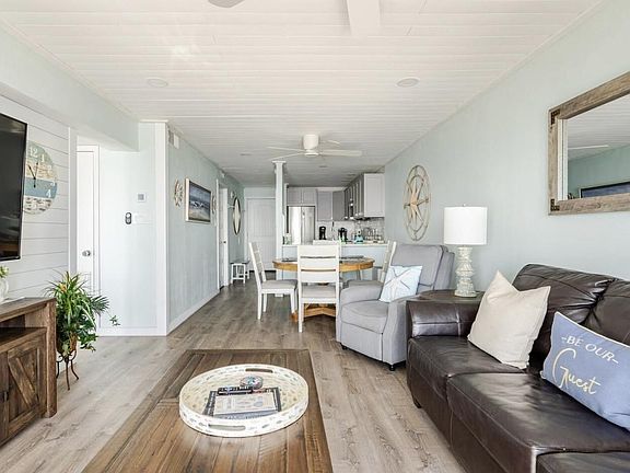 3rd image of 7310 Seawall Blvd APT 806
