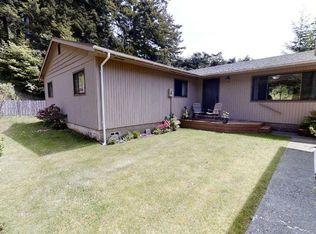 94298 Berry Rd, Gold Beach, OR 97444
