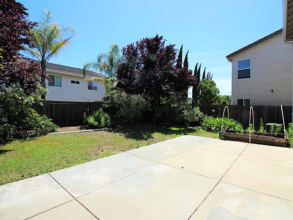 4th image of 2224 Arnold Dr