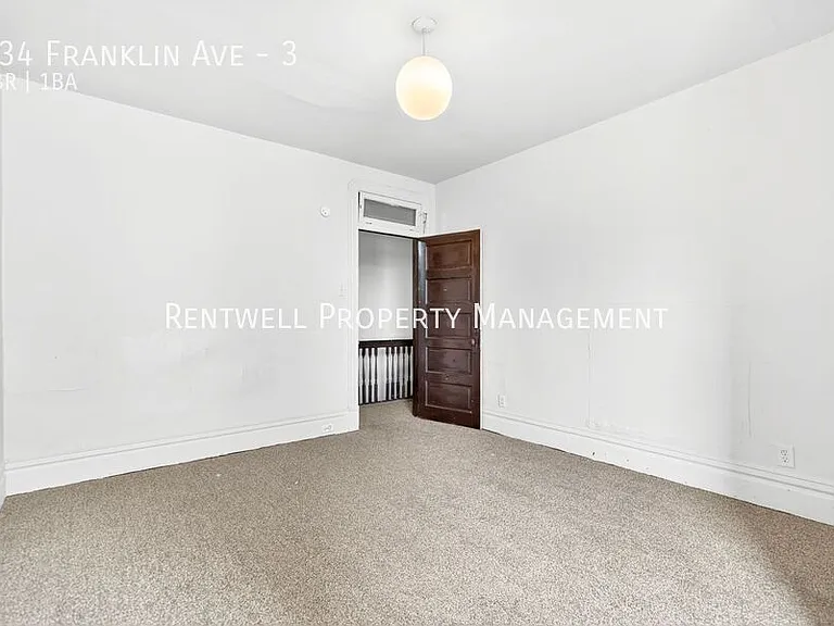 734 Franklin Ave #3 — Photo 34