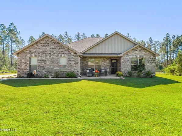 19805 Green Forrest Dr, Pass Christian, MS 39571