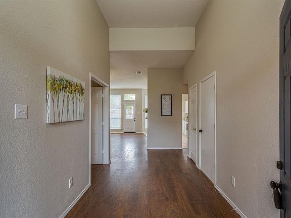 2nd image of 322 Winter Park