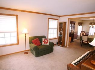 15 Barberry Ct, Milford, CT 06461