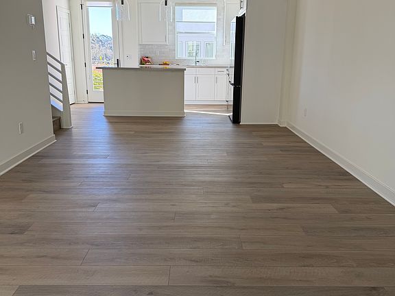 5th image of 13895 Onyx Way