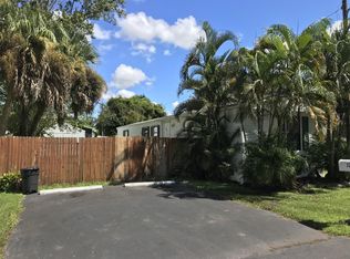 228 Stockton St, North Fort Myers, FL 33903