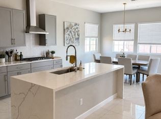 2901 Calzado Manor Ave, Henderson, NV 89044