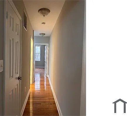 2724 Baker St — Photo 7
