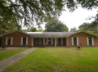 200 N Fulton St, Isola, MS 38754
