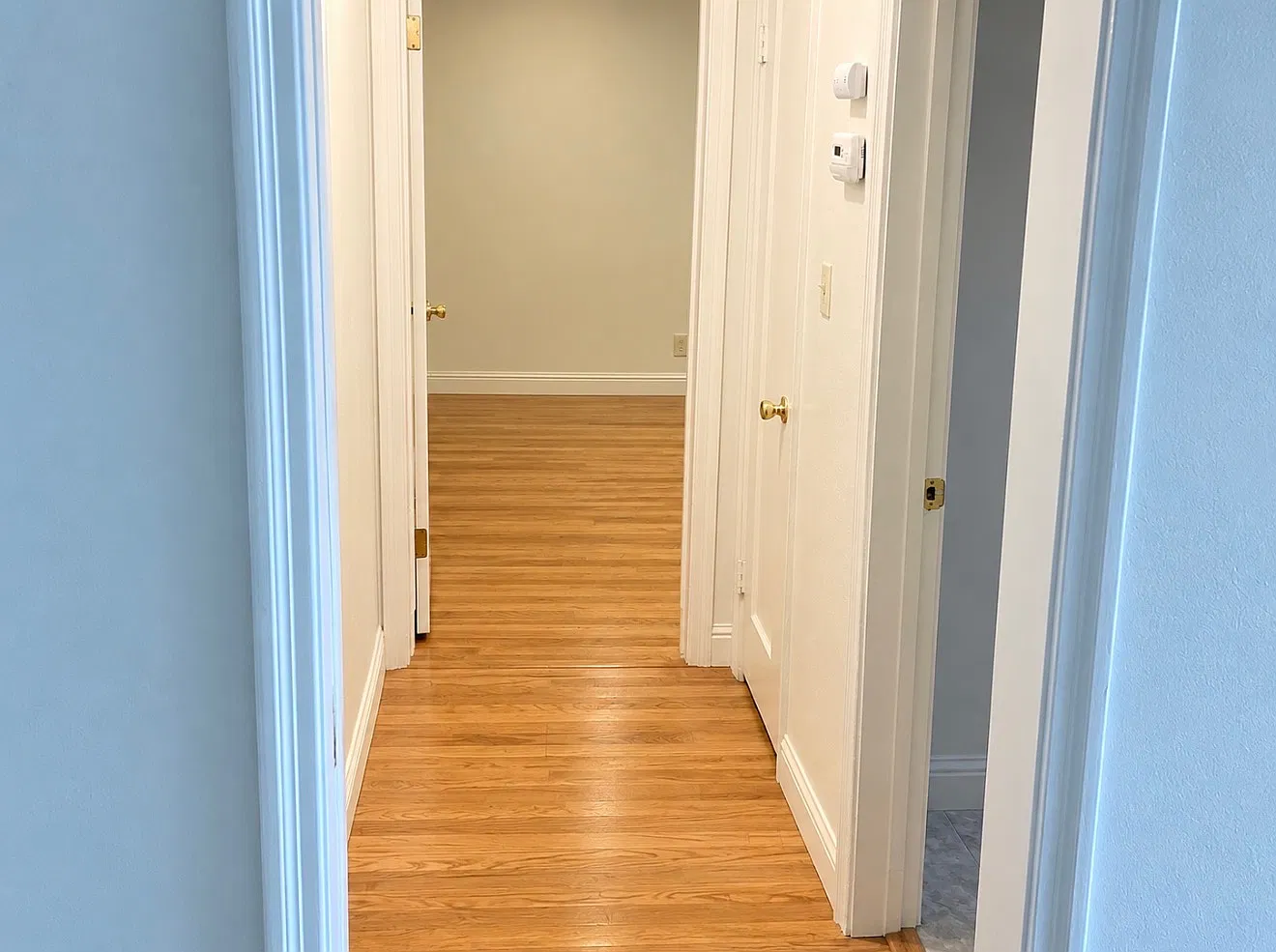 2 bed, 1200 sqft, $2,050 — Photo 3