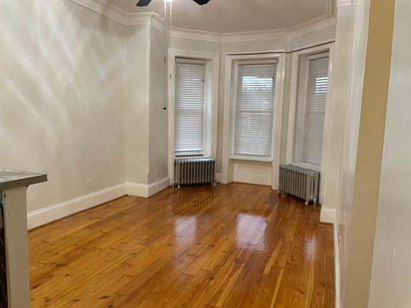 Living Room w/ Hardwood Floor
