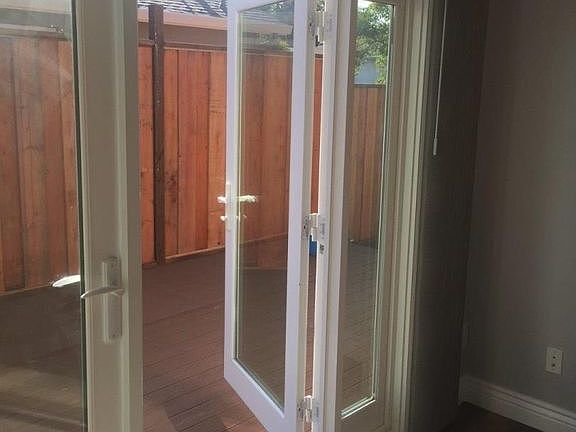 4th image of 1404 Kentfield Ave
