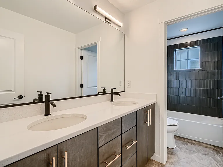 5850 Spring Breeze Dr — Photo 8