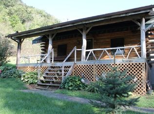 1658 Lansing Harpers Rd, Lansing, IA 52151