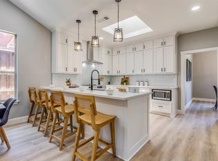 521 Meadowood Ln, Coppell, TX 75019