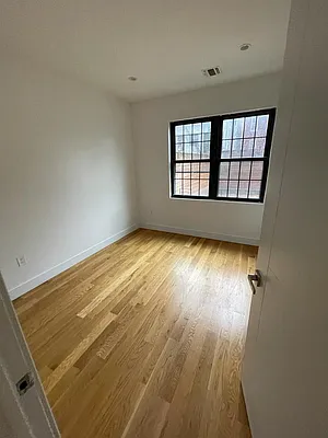 Rented by Phoenix Home Realty | media 6