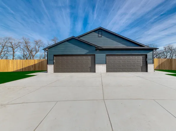 2332-2334 E Cheyenne Ct, Kechi, KS 67067