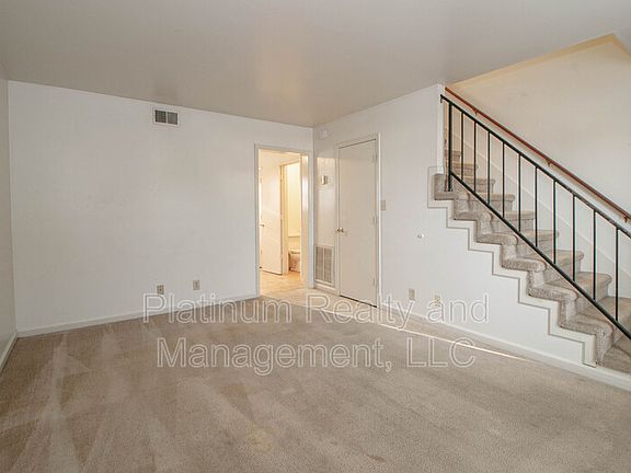2nd image of 282-3 Northridge Dr