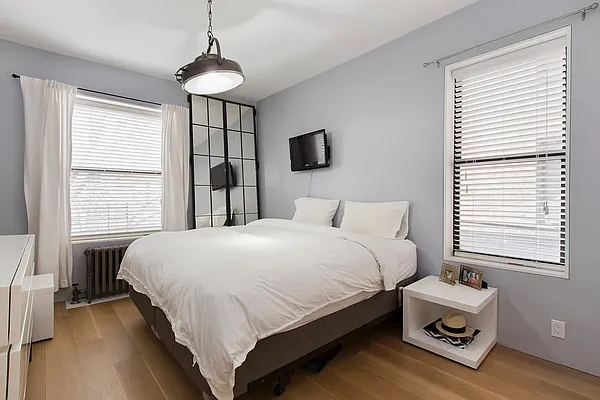 Sold by Avenue Real Estate | media 7
