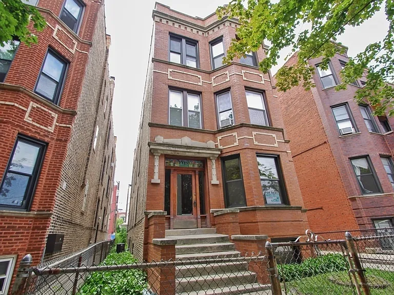 2343 W Iowa St #1S — Photo 6