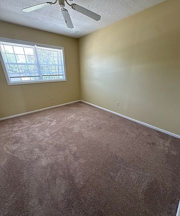5th image of 1430 S Lee St #A