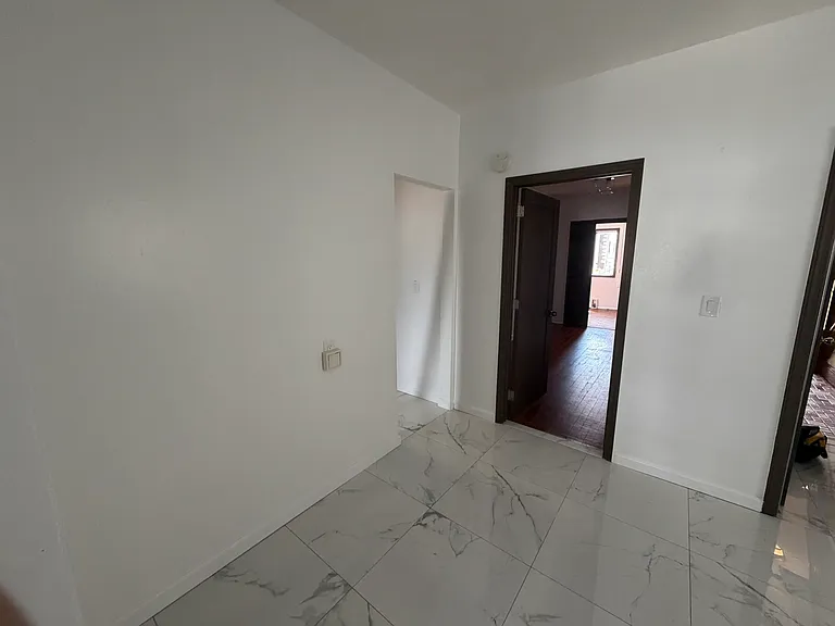 270 Born St #1 — Photo 11