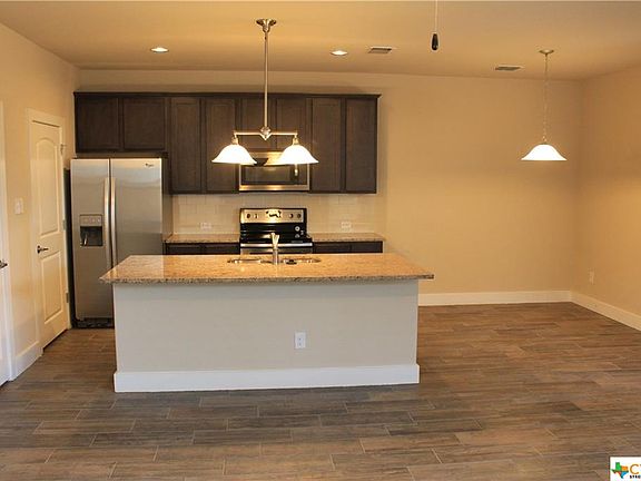 3rd image of 743 Gristmill Dr