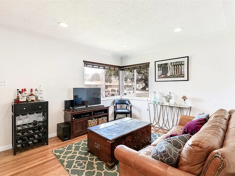 3564 Magnolia St — Photo 24